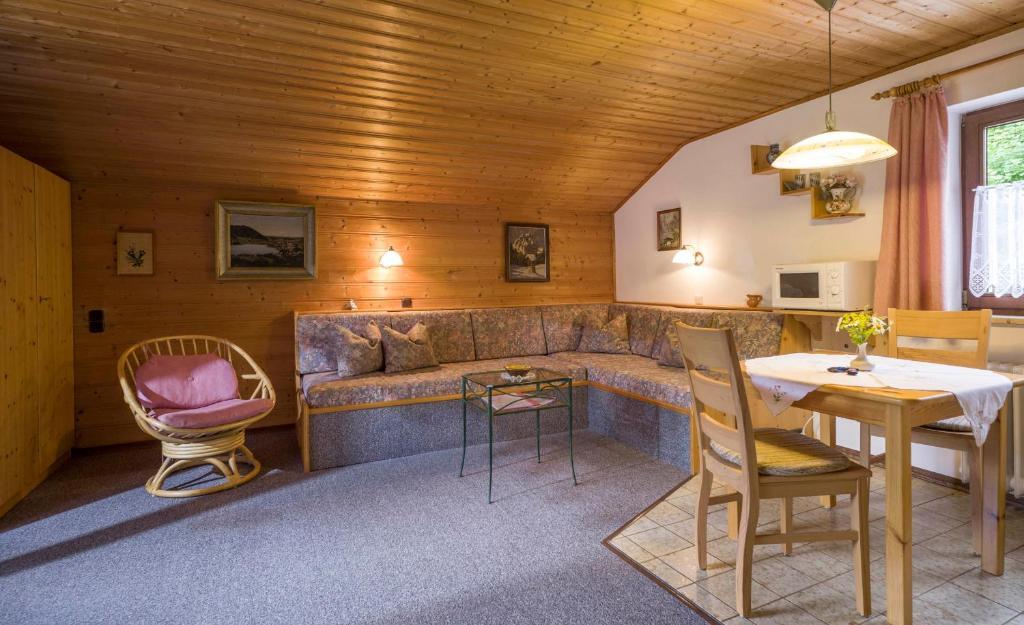 Haus Enzian Lägenhet Oberaudorf Rum bild
